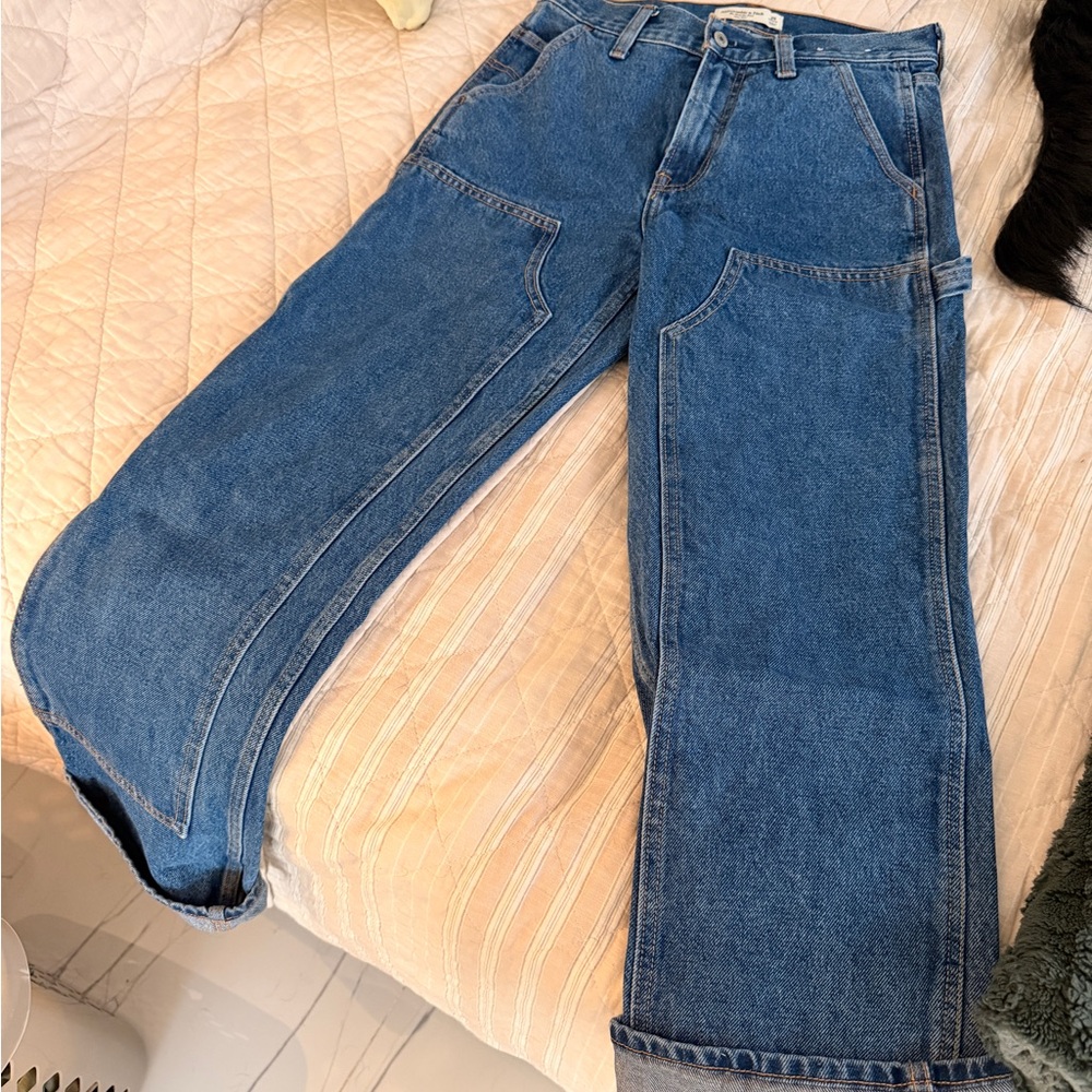 Abercrombie & Fitch Mid Rise Slouchy Jean